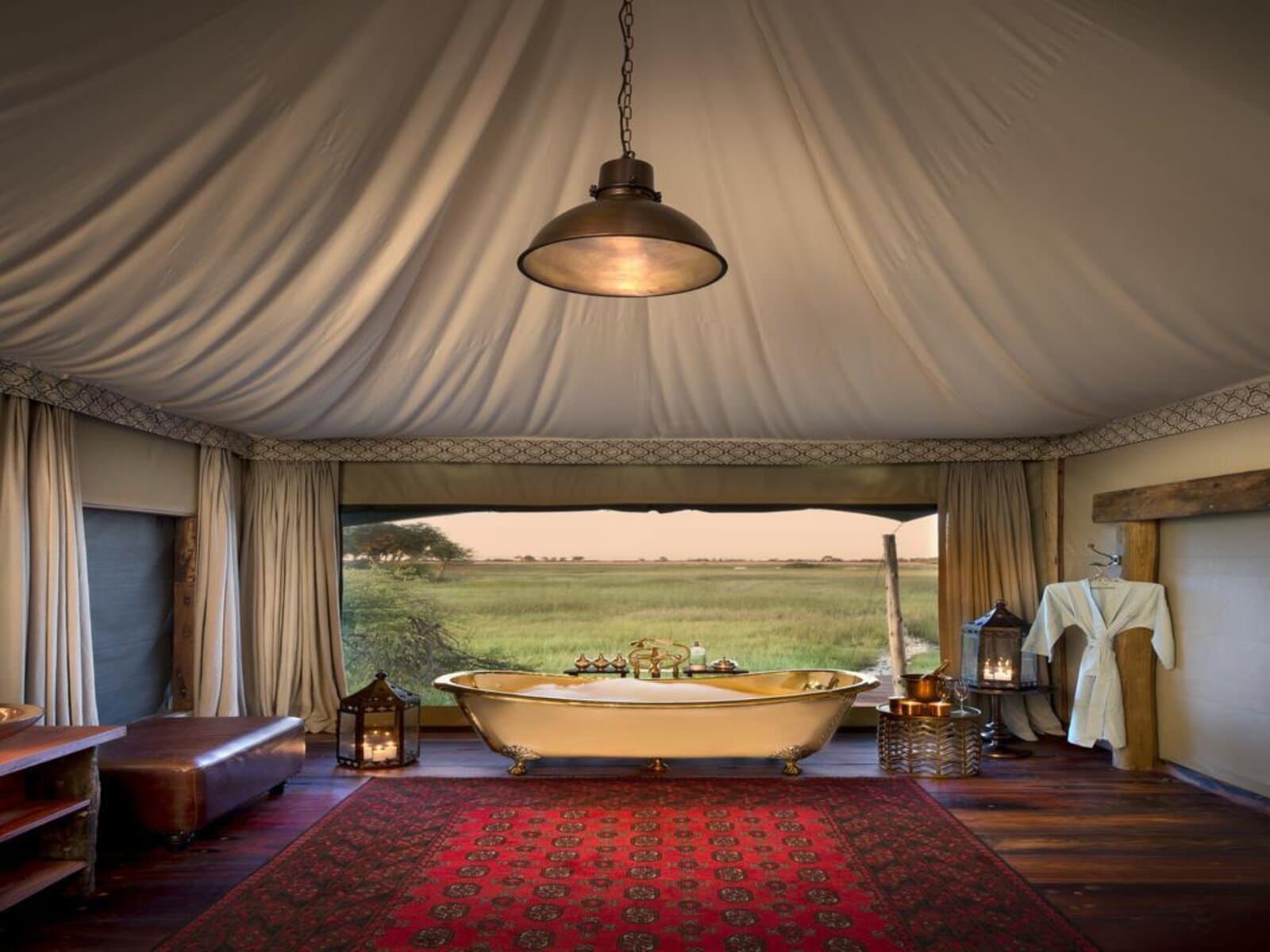 Duba Plains Camp gallery image 4
