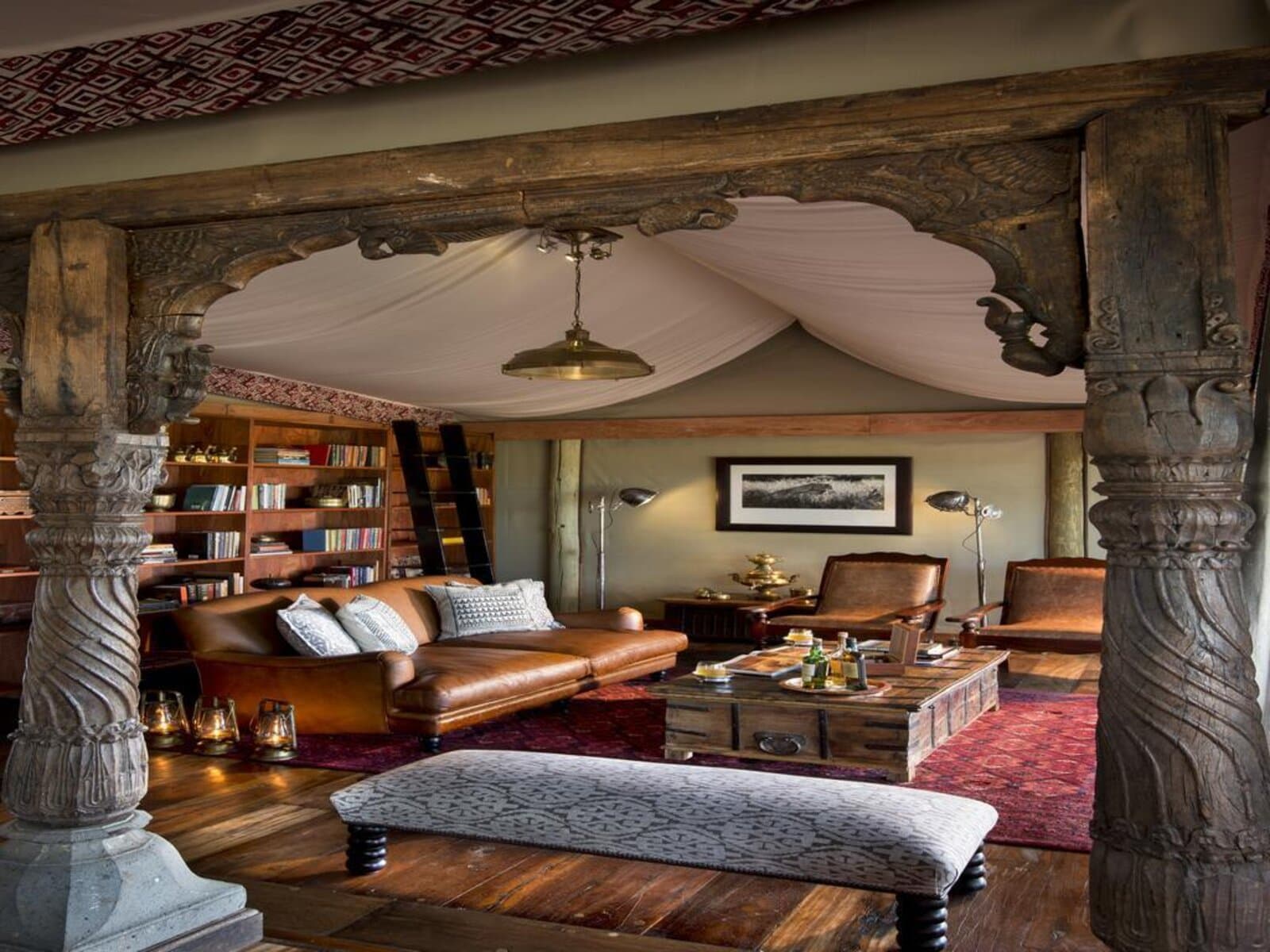 Duba Plains Camp gallery image 7